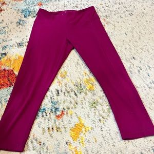 Yogalicious, women’s, M, good condition, capri leggings
